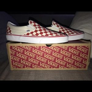 Vans classic slip on